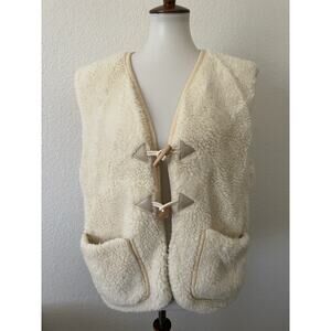 A.P.C. Vest Juno Gilet Single Breast Faux Shearling Toggle